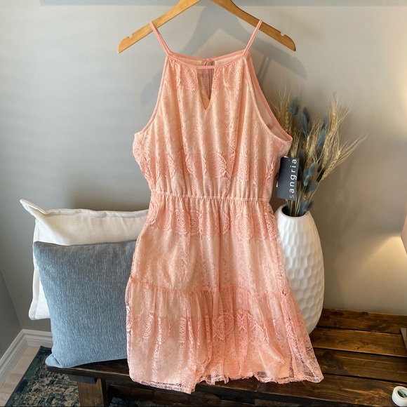 โNWTโ Halter Crochet Peach Dress - Picture 2 of 9